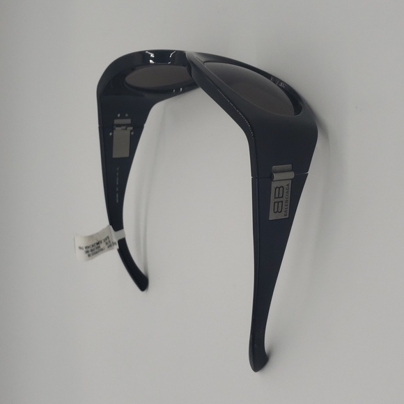 712- Balenciaga Women's Sunglasses Accessories NWT - Picture 2 of 9